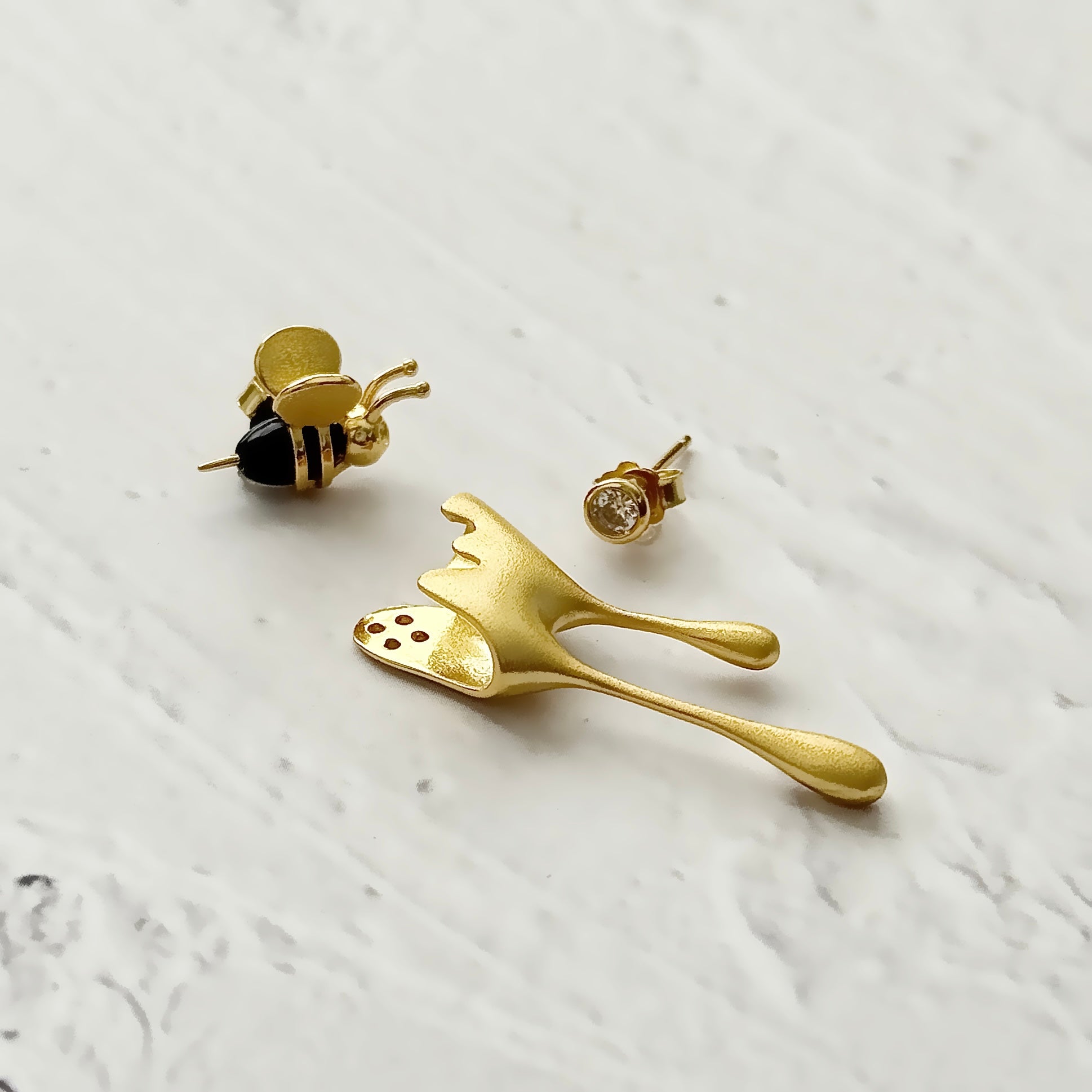 Unique Bee Fine jewelry