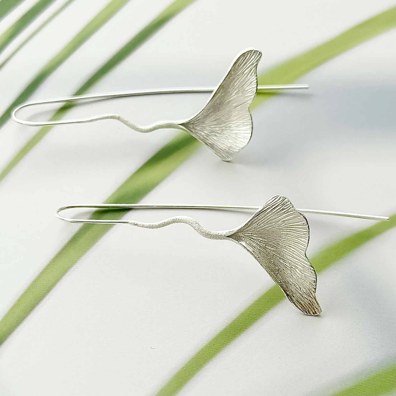 Ginkgo long earrings