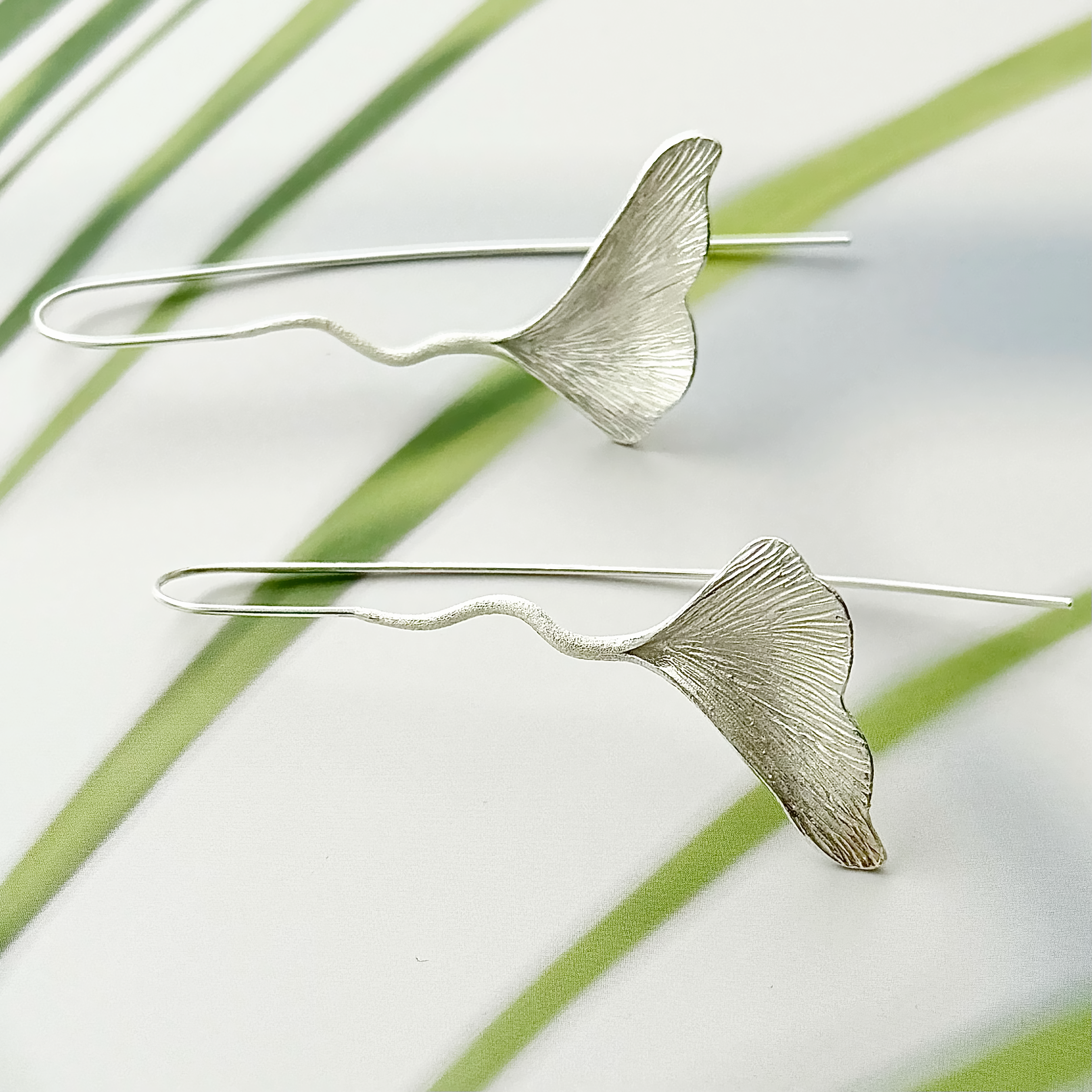 Ginkgo long earrings