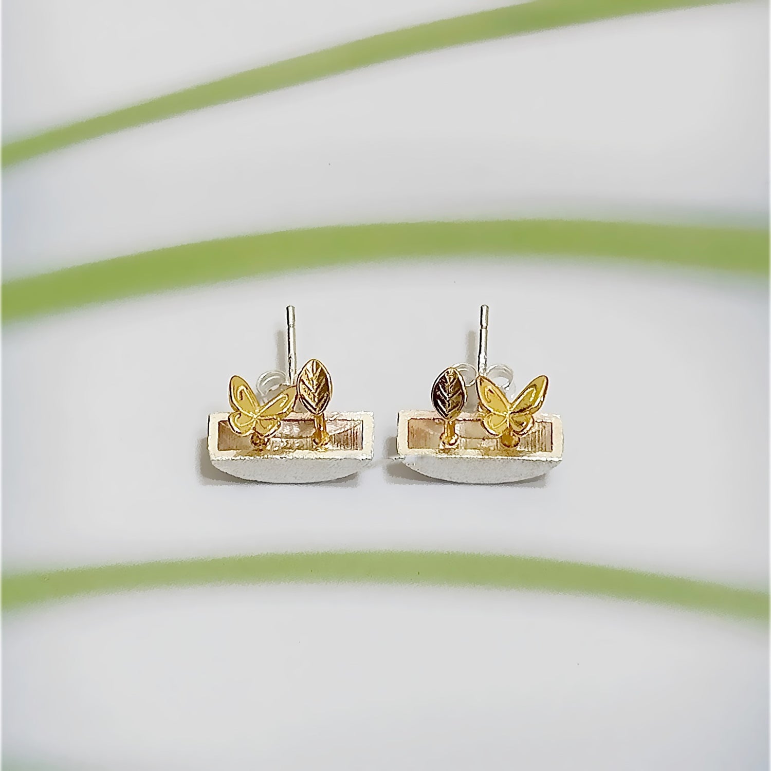 Luxury jewelry gifts for mom