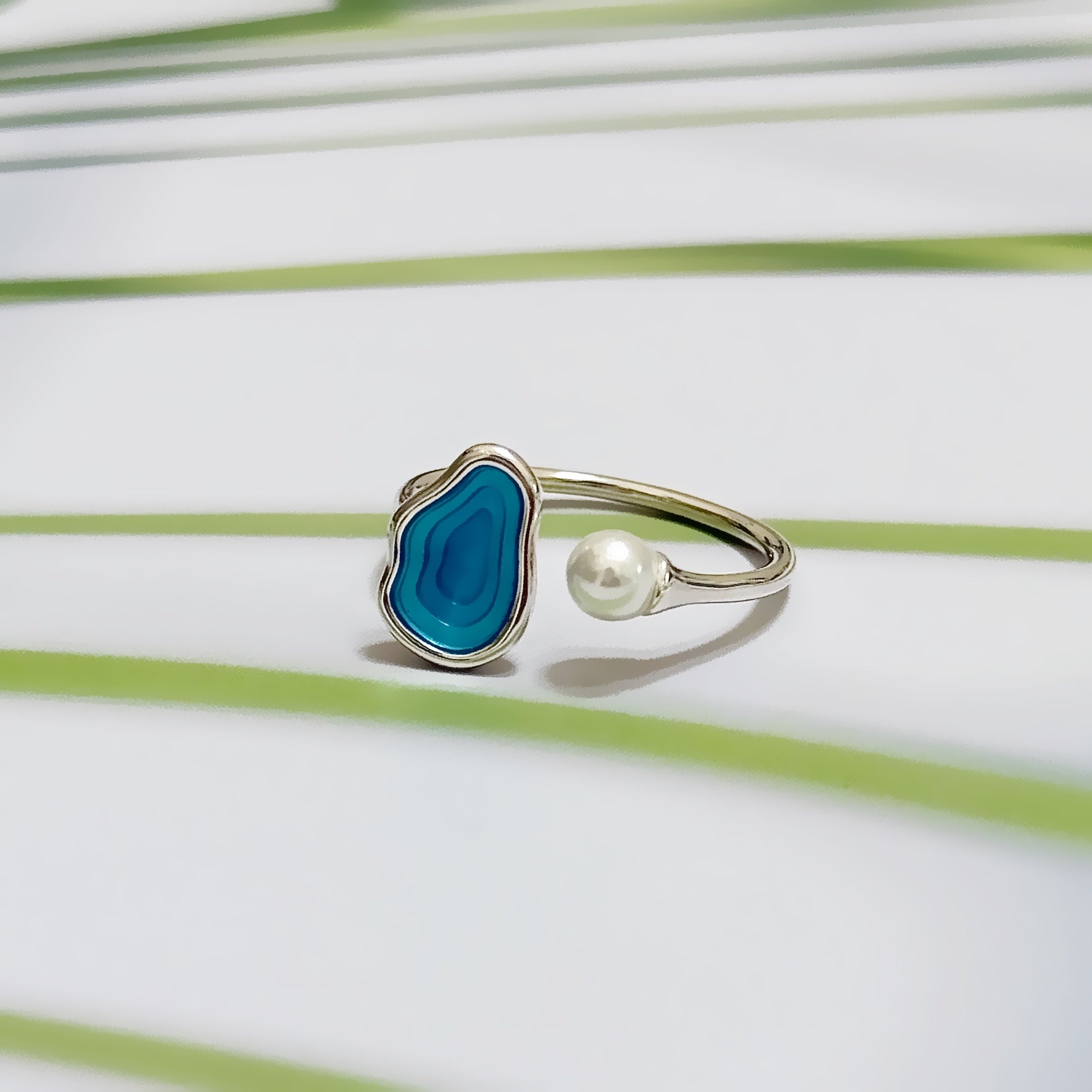 Blue lake rings
