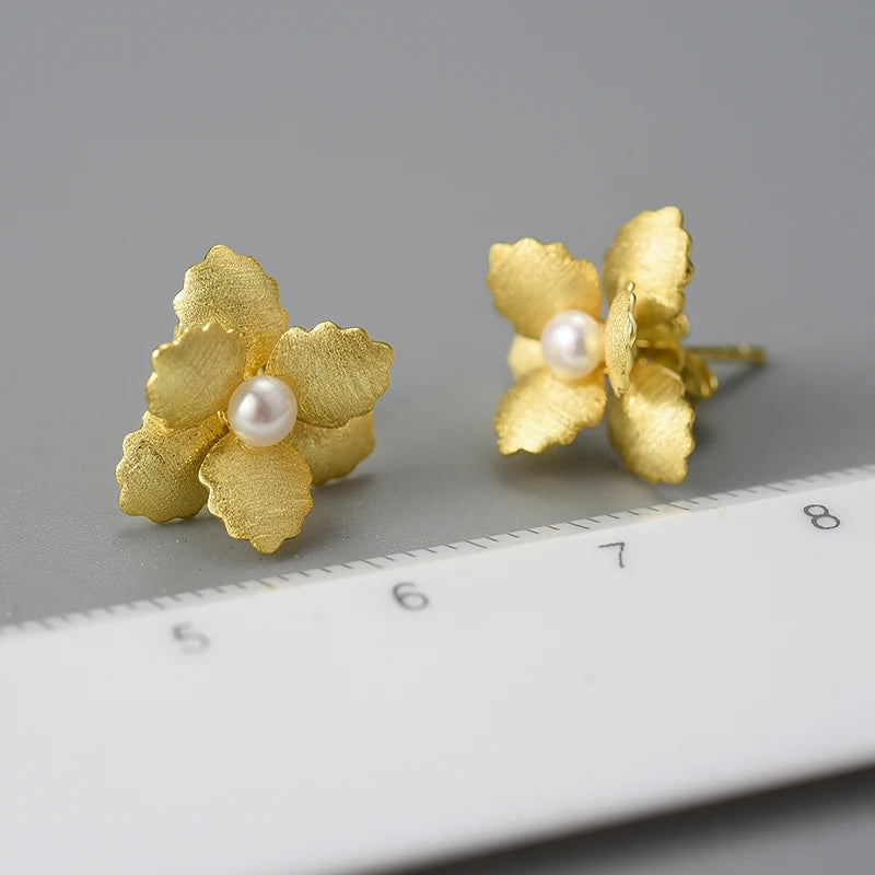 pearl flower gold geometric earrings